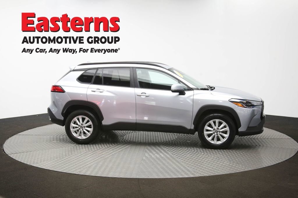 Used 2024 Toyota Corolla Cross LE image 45