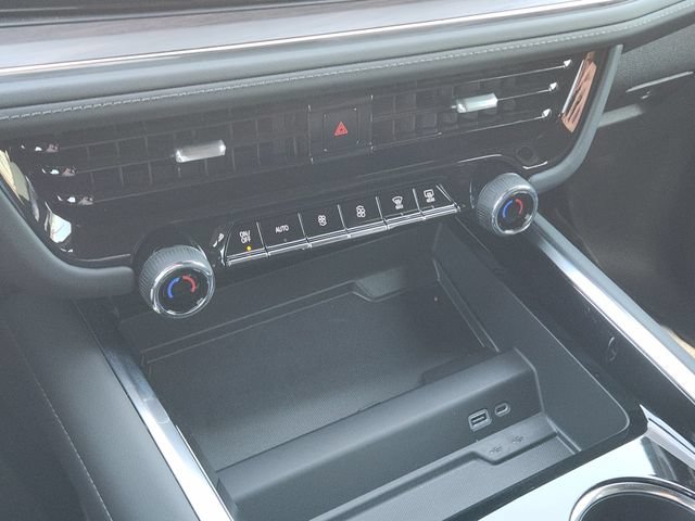 Used 2026 Chevrolet Tahoe LS RWD image 23