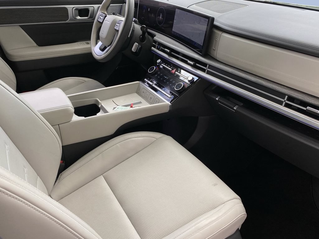 Used 2024 Hyundai Santa Fe Calligraphy FWD image 38