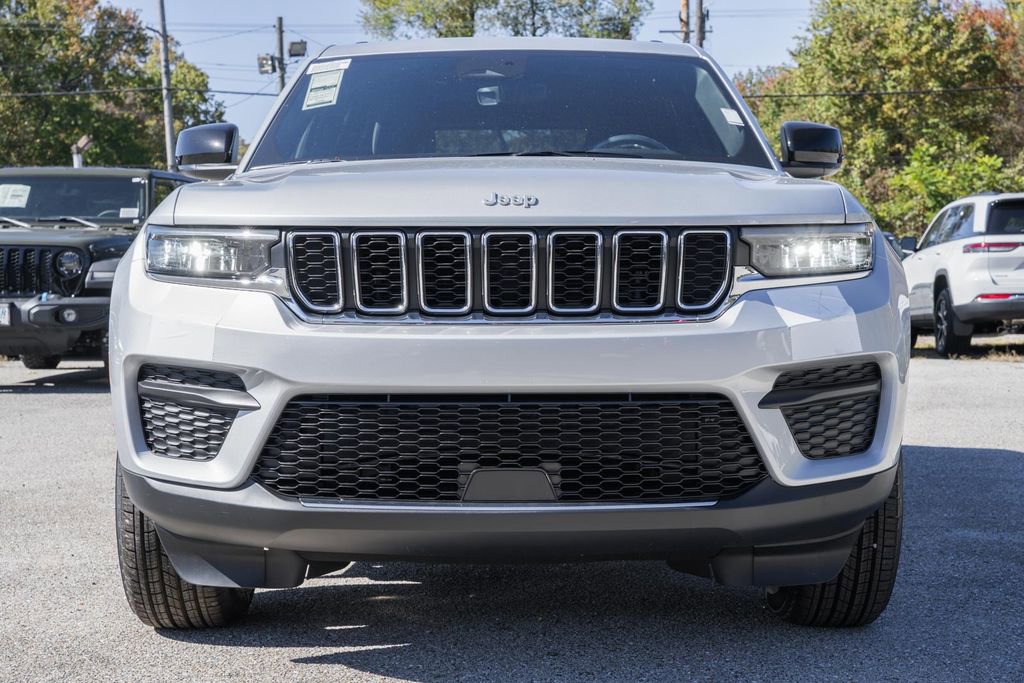 New 2025 Jeep Grand Cherokee Laredo X w/ Luxury Tech Group I image 2