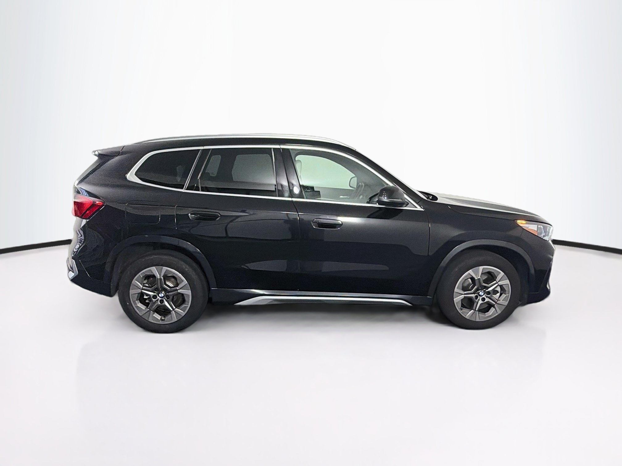 Used 2026 BMW X1 xDrive28i AWD/4WD image 10