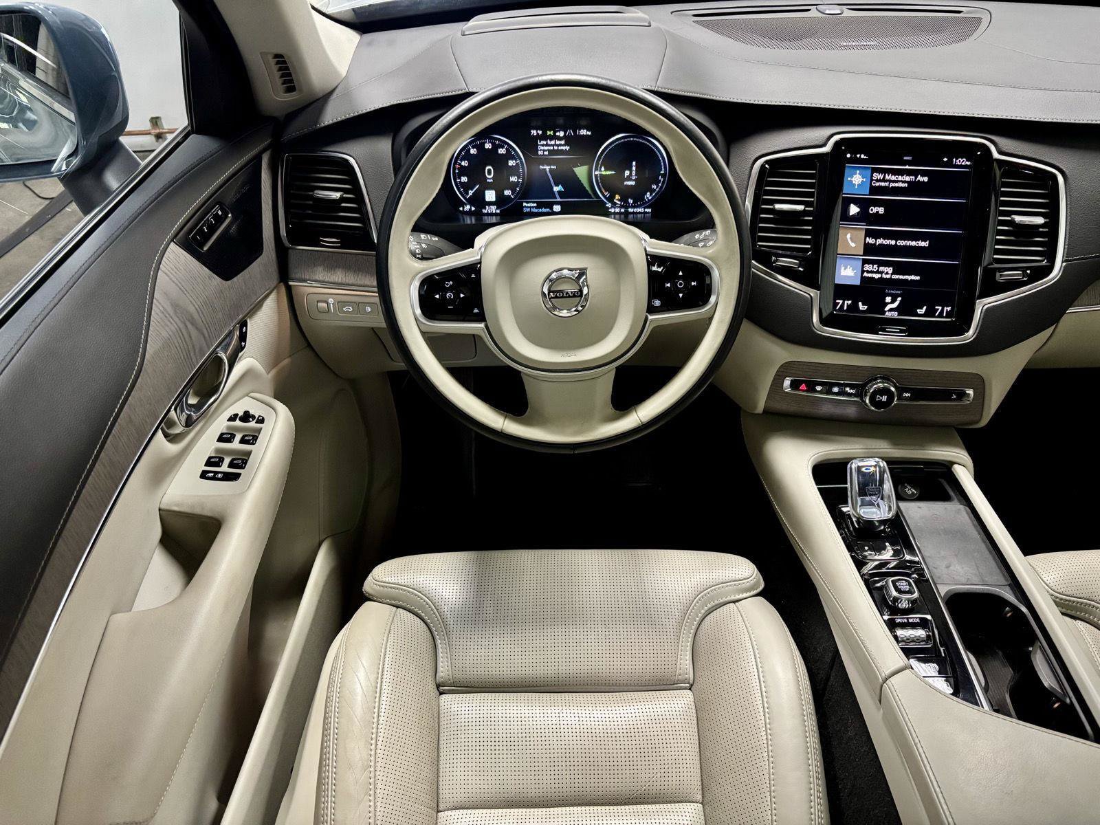 Used 2021 Volvo XC90 T8 Inscription w/ Advanced Package AWD/4WD image 2