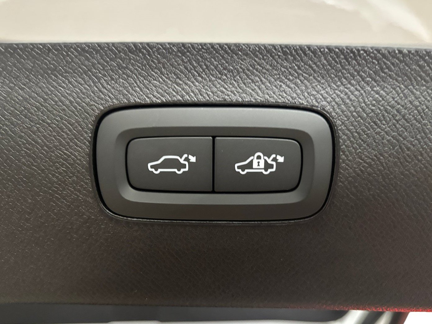 New 2026 Volvo XC90 T8 Ultra w/ Protection Package AWD/4WD image 36