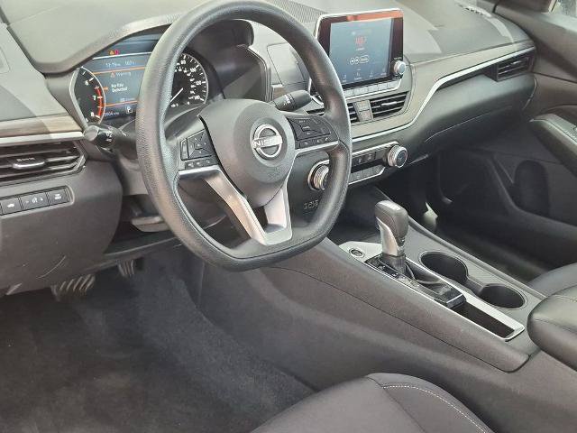 Certified 2025 Nissan Altima 2.5 SV FWD image 19