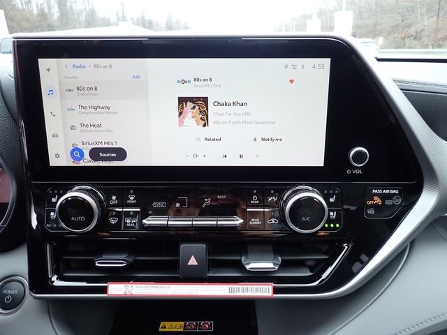 New 2026 Toyota Highlander Platinum image 20