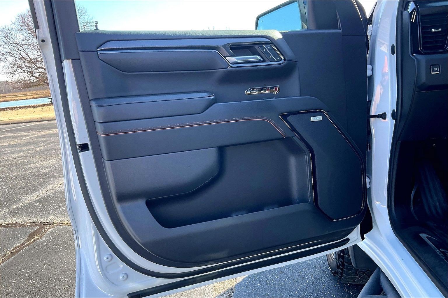 Used 2023 GMC Sierra 1500 AT4 w/ AT4 Premium Package image 19