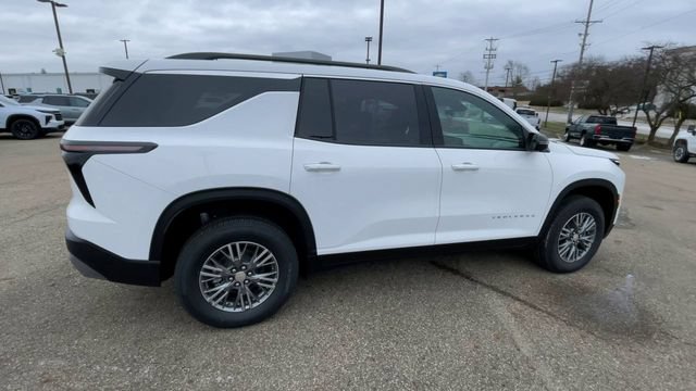 New 2026 Chevrolet Traverse LT w/ Driver Confidence Package FWD image 2