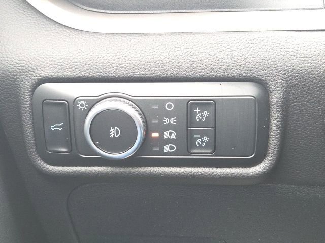 Used 2023 Ford Explorer XLT w/ Equipment Group 202A image 27