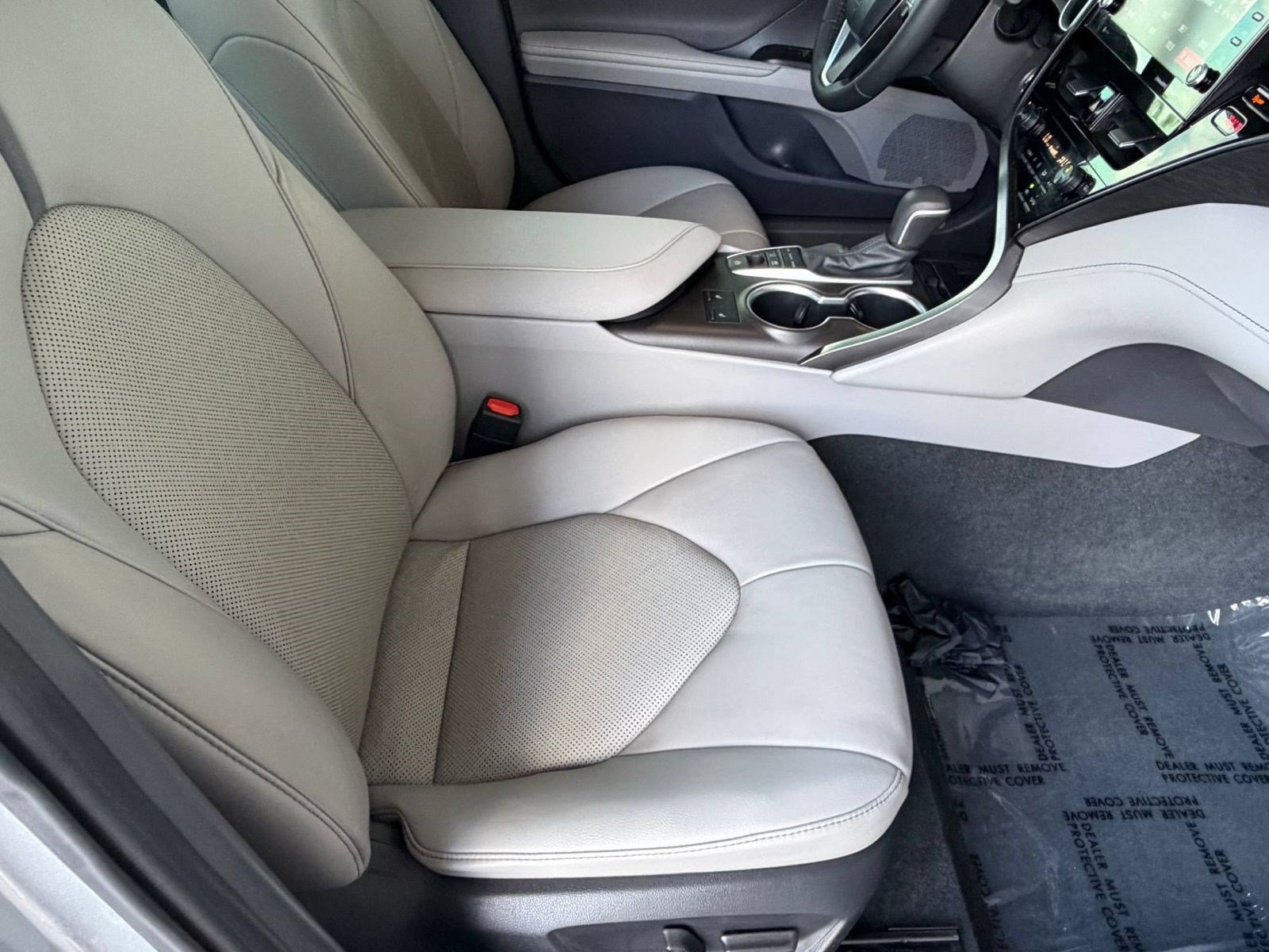 Used 2023 Toyota Camry XLE FWD image 22