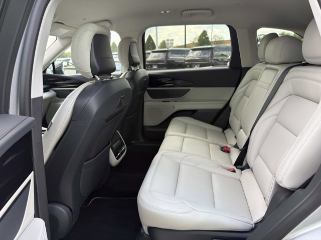 New 2026 Lincoln Nautilus Premier image 16