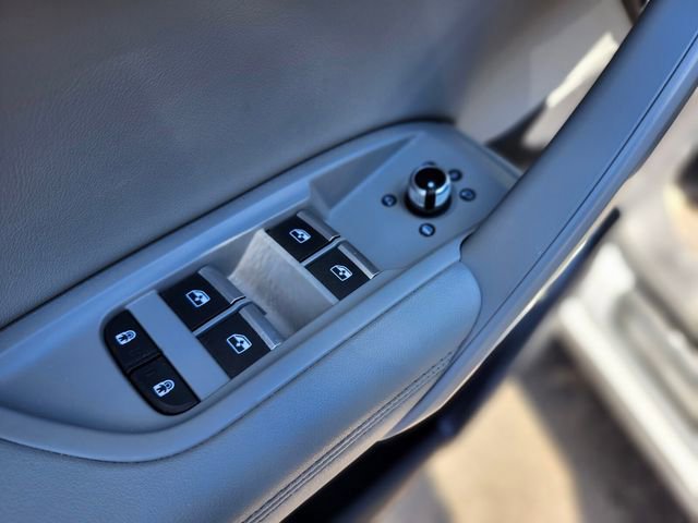 Used 2021 Audi Q5 2.0T Premium Plus w/ Premium Plus Package image 17