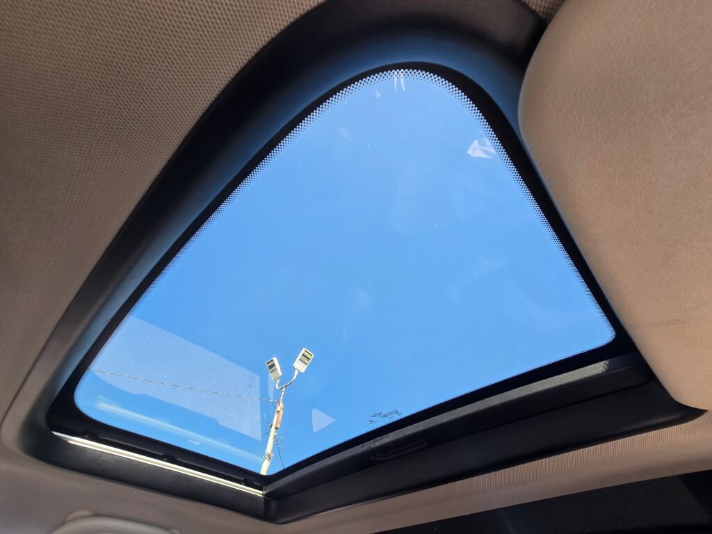 Used 2019 MINI Cooper 2-Door Hardtop FWD image 30