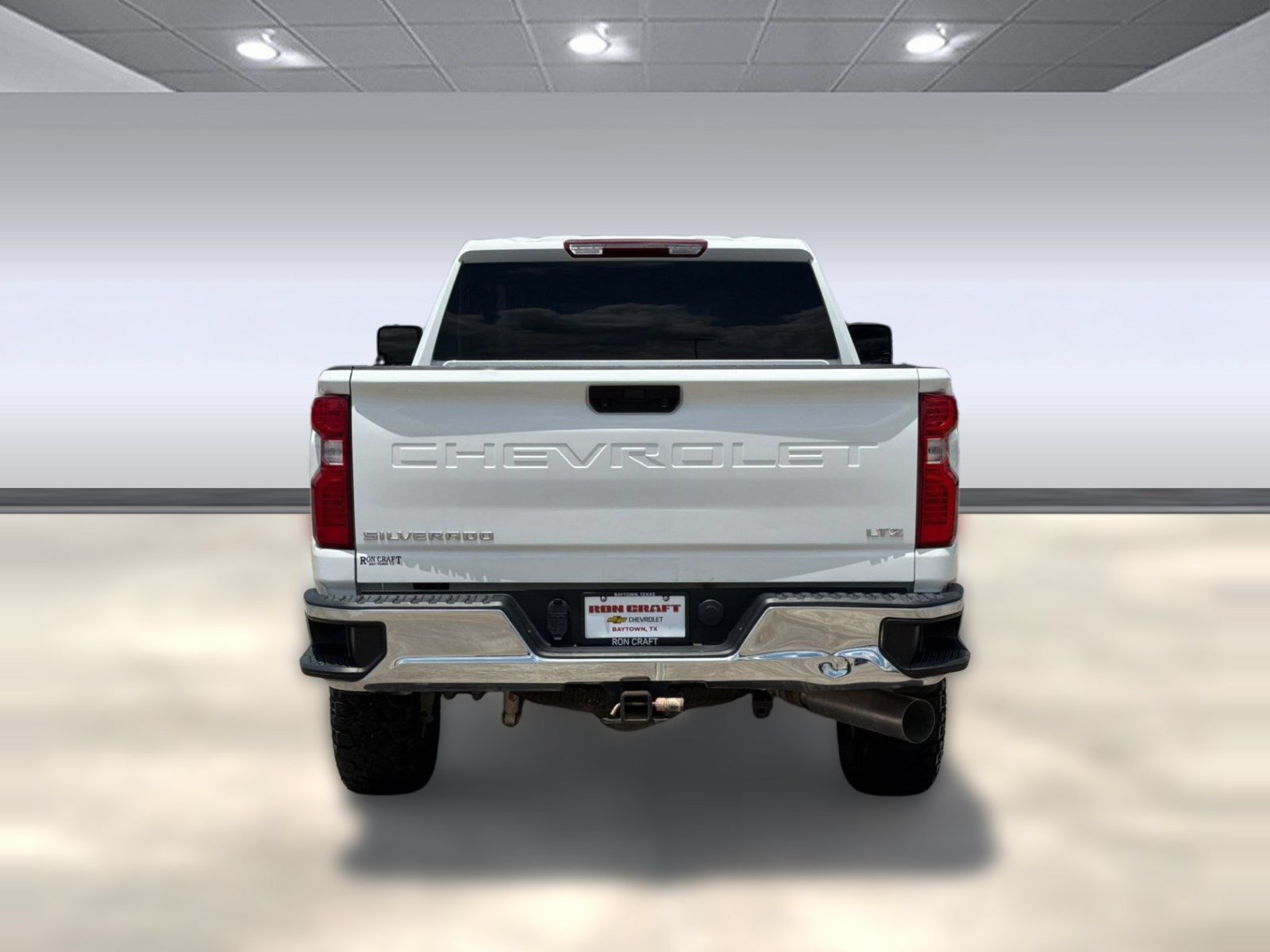 Used 2024 Chevrolet Silverado 2500 LT AWD/4WD image 10