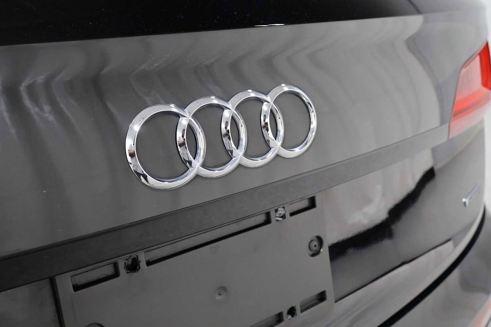 Certified 2020 Audi Q5 2.0T Premium Plus AWD/4WD image 8