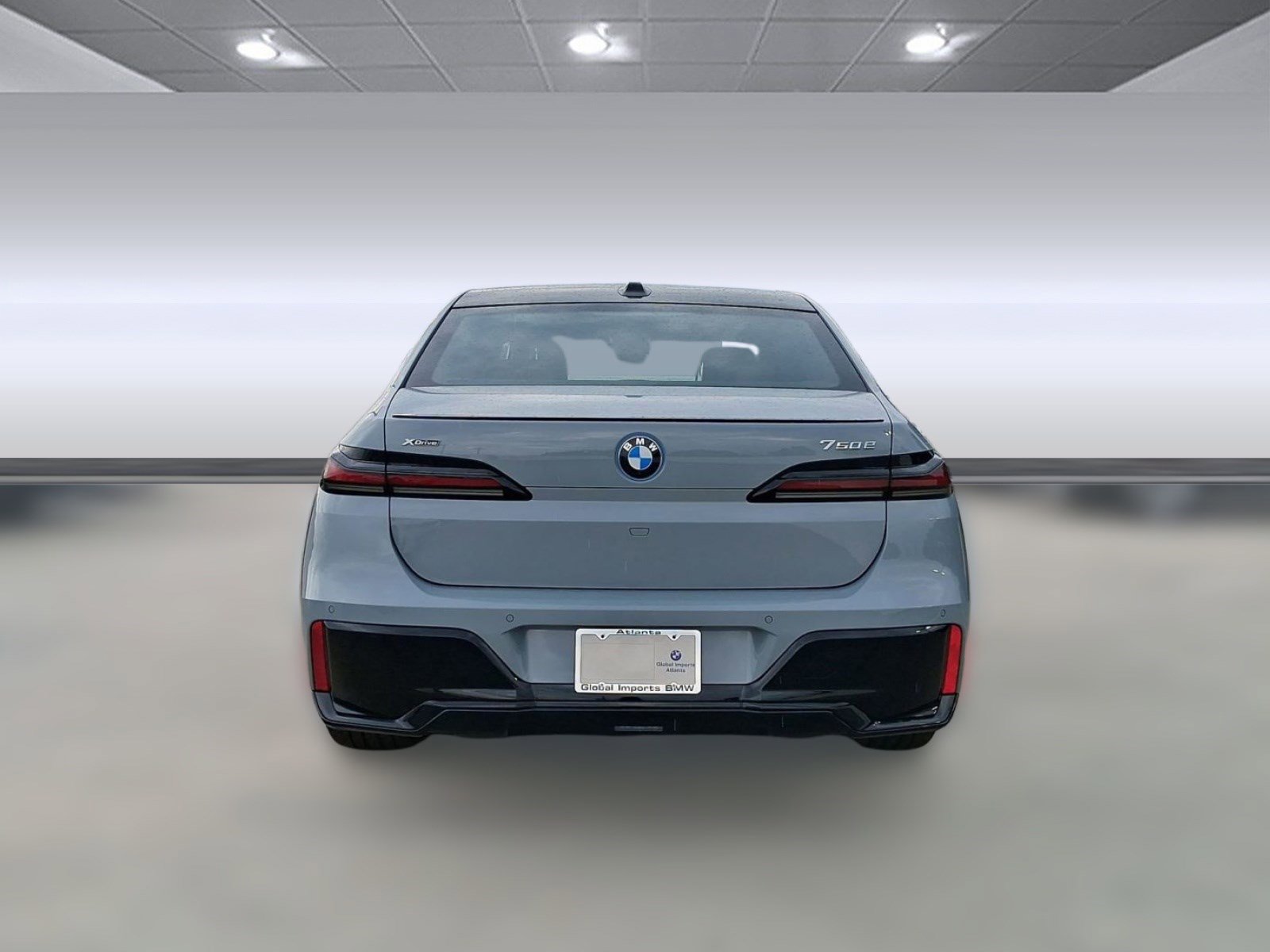 New 2026 BMW 750e xDrive AWD/4WD image 10
