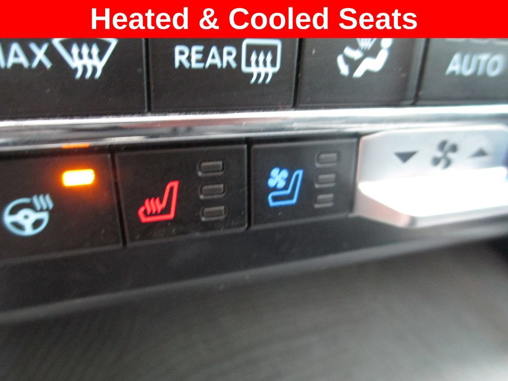 Used 2024 Ford F350 Platinum w/ Tremor Off-Road Package AWD/4WD image 17