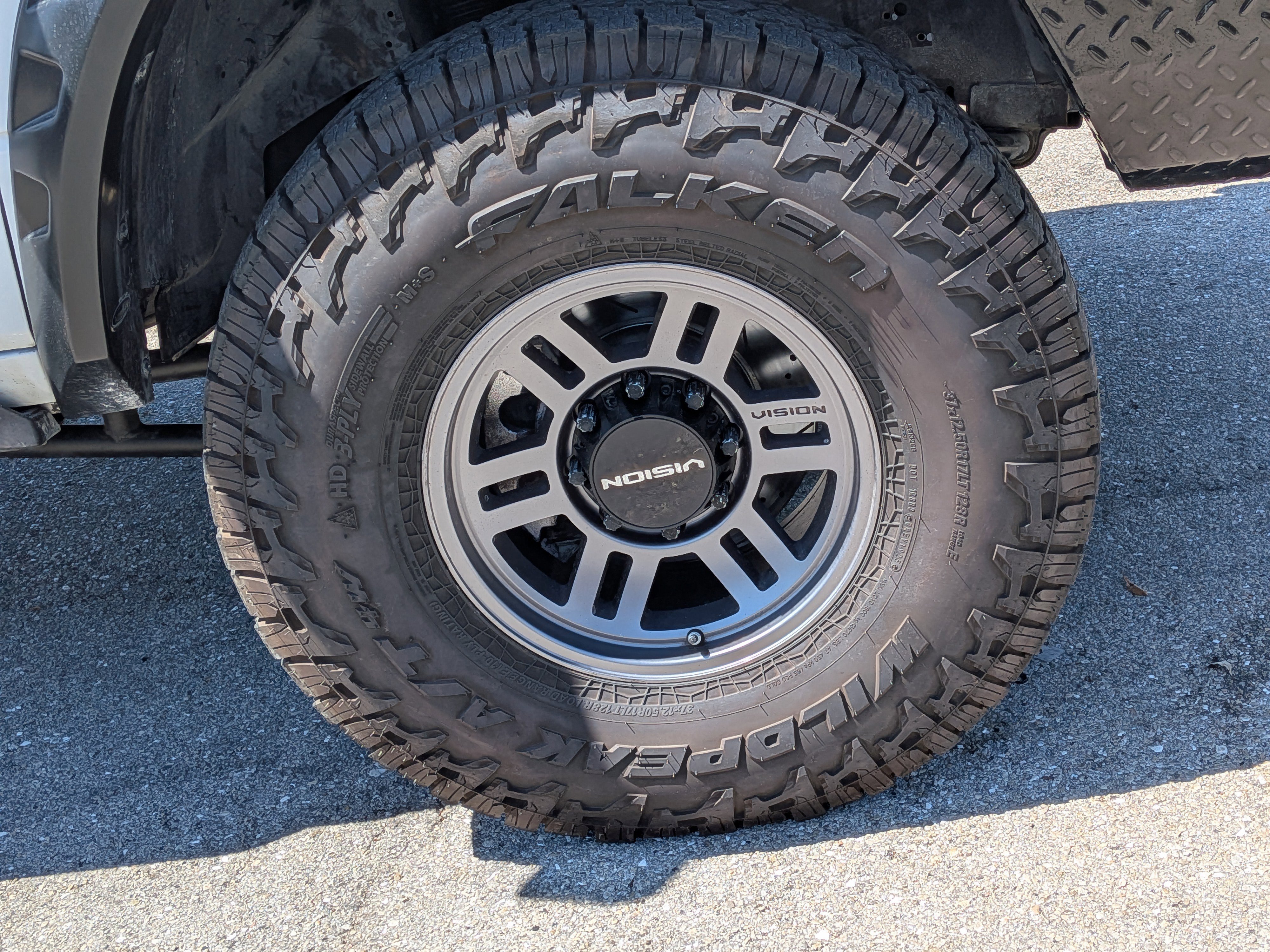 Used 2022 RAM 2500 Laramie AWD/4WD image 11