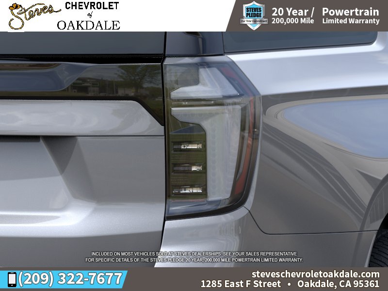 New 2026 Chevrolet Suburban Premier RWD image 11