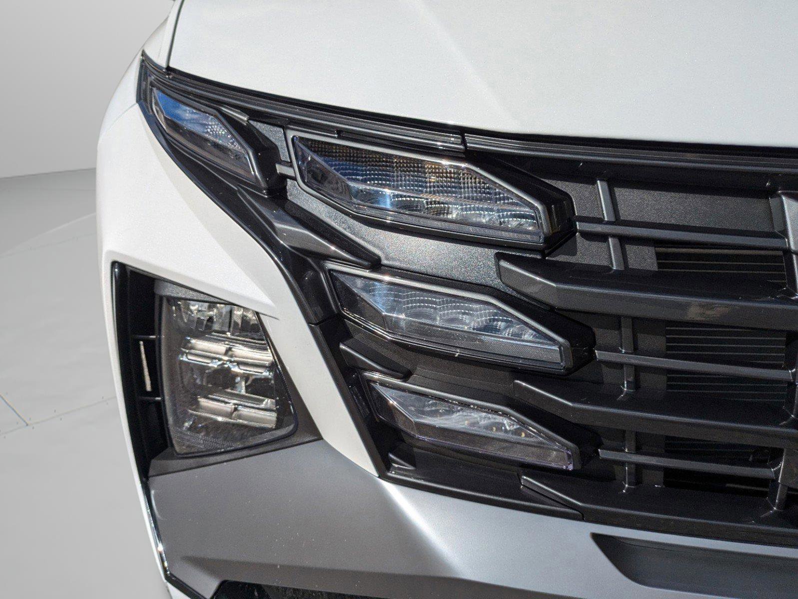 Used 2025 Hyundai Tucson SE FWD image 10