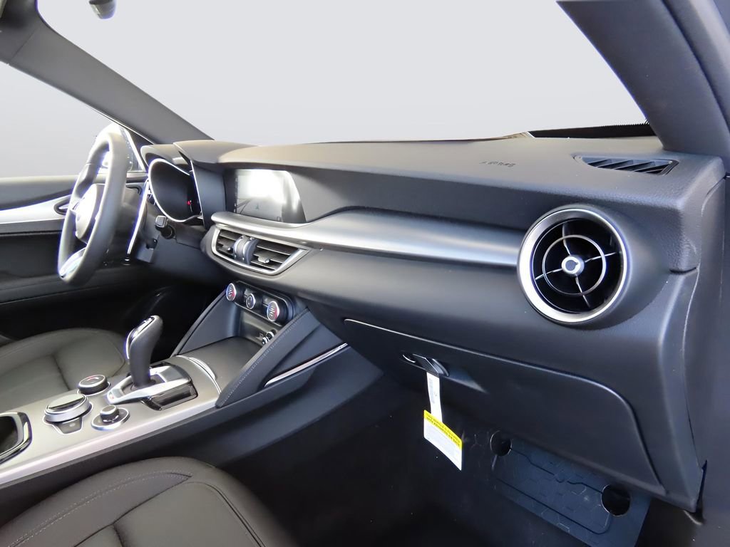 New 2025 Alfa Romeo Stelvio Sprint w/ Convenience Package image 11