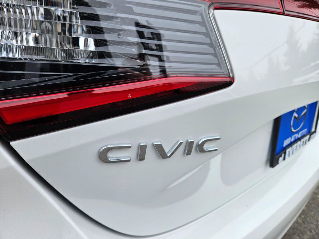 Used 2023 Honda Civic Sport Touring image 11