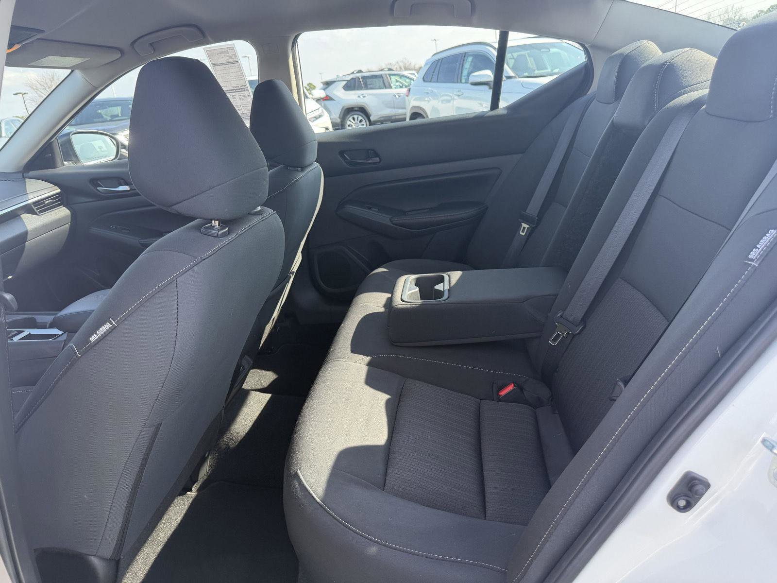 Used 2025 Nissan Altima 2.5 SV image 13