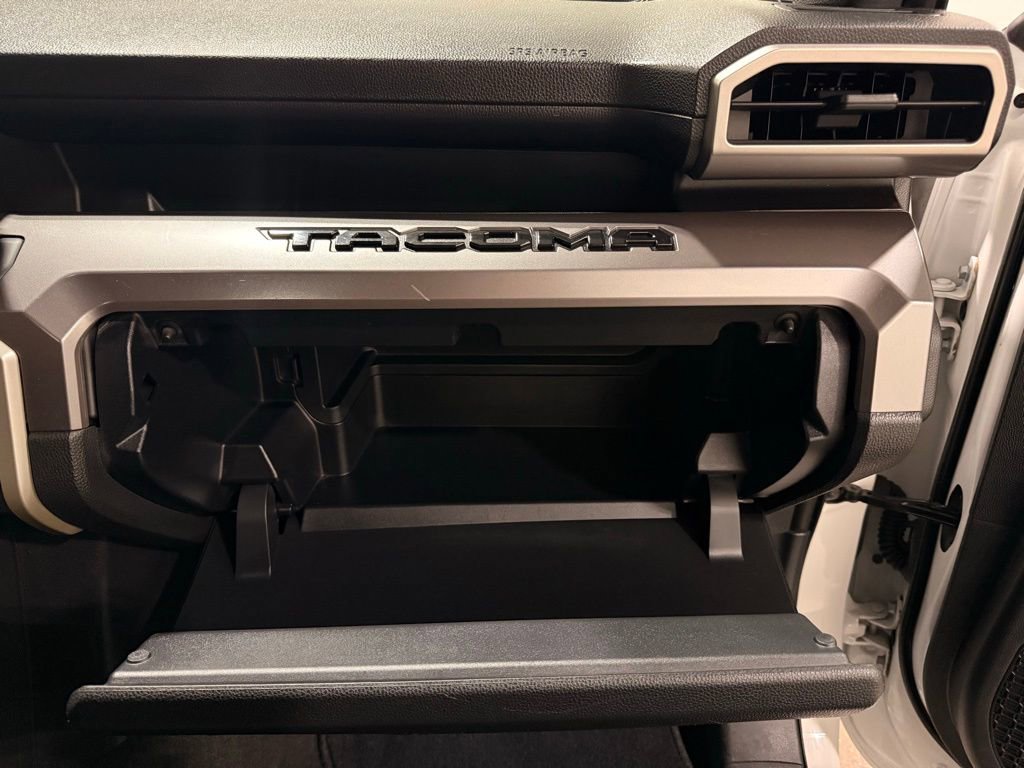 Used 2024 Toyota Tacoma TRD Sport image 29