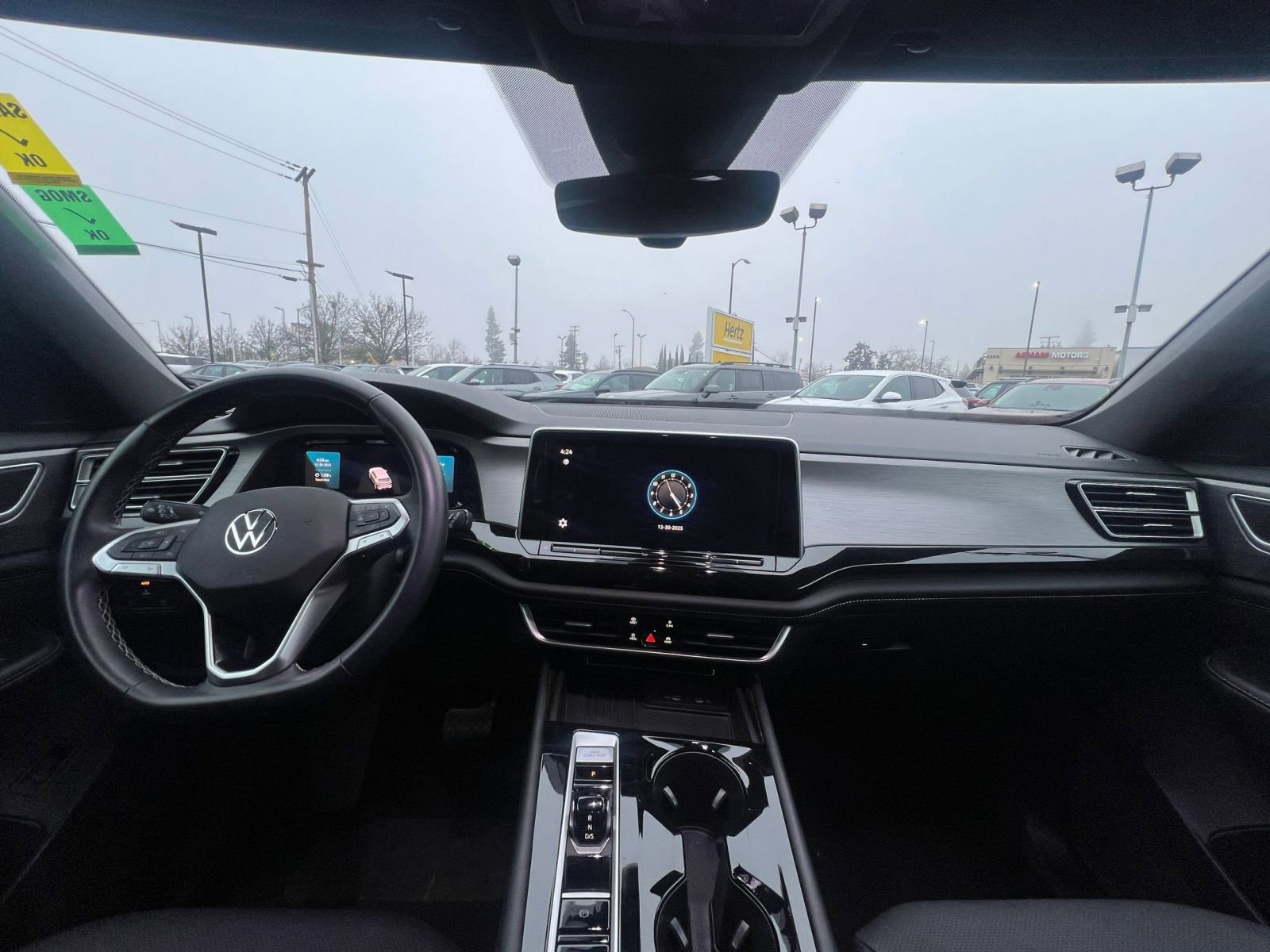 Used 2025 Volkswagen Atlas Cross Sport SE image 33