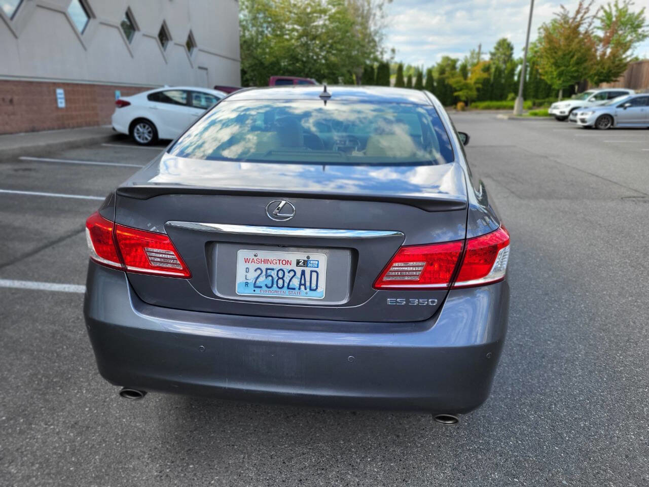 Used 2012 Lexus ES 350 Base 4dr Sedan image 4