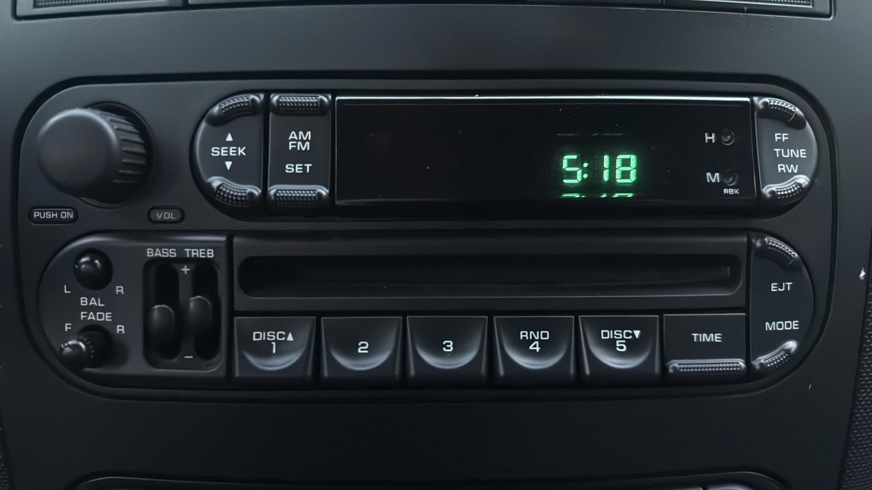 Used 2005 Dodge Grand Caravan SE image 22
