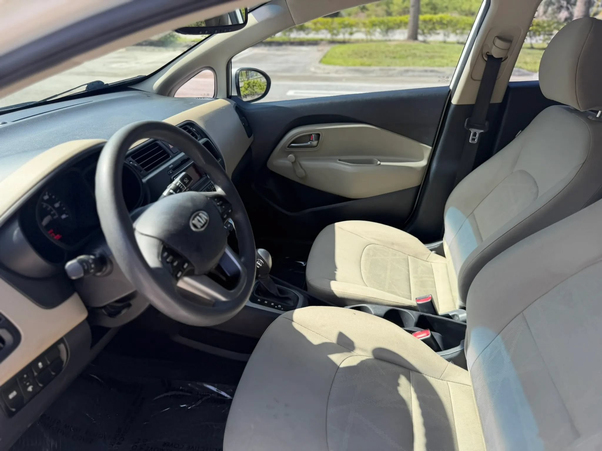 Used 2014 Kia Rio LX FWD image 12