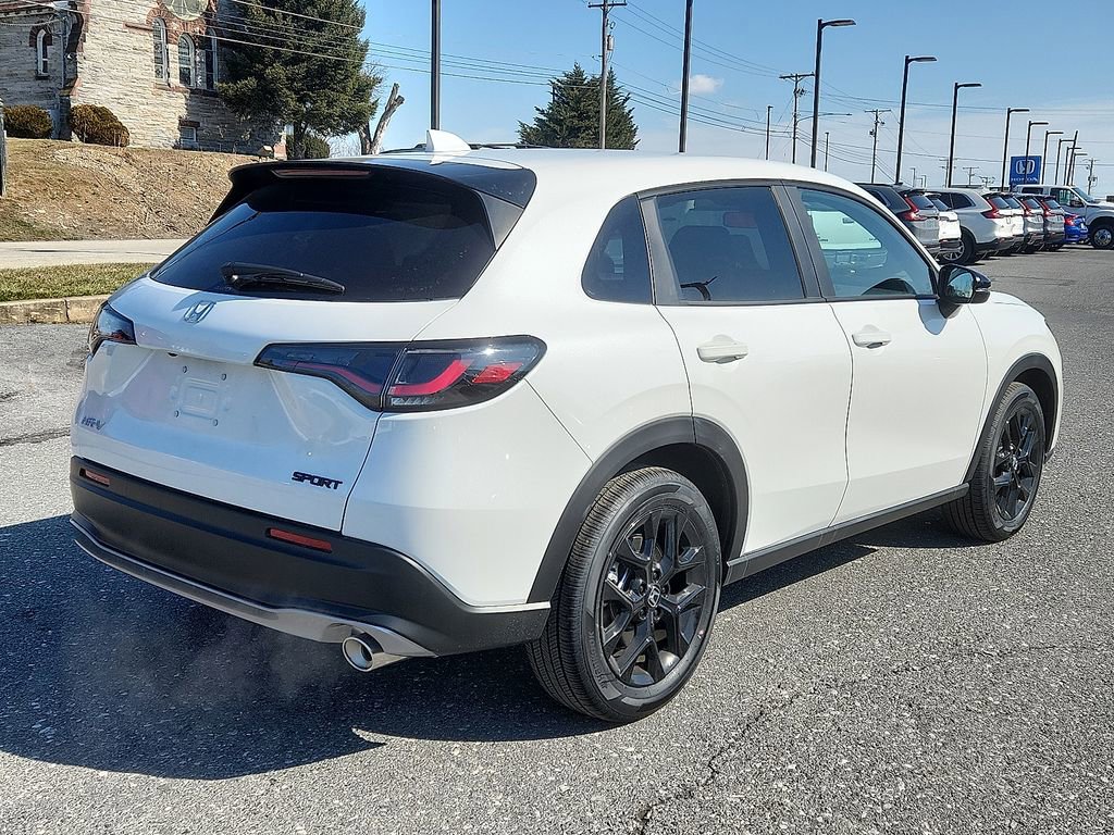New 2025 Honda HR-V Sport image 4