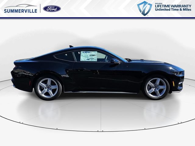 New 2026 Ford Mustang Coupe RWD video 2