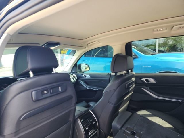 Used 2019 BMW X7 xDrive50i w/ Premium Package image 13