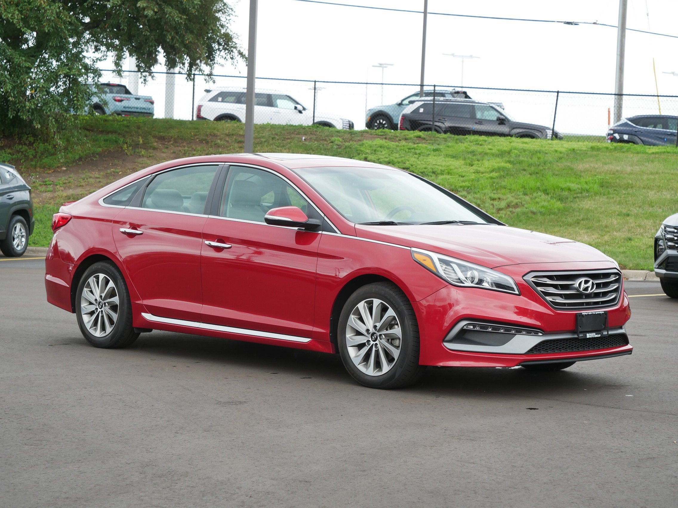Used 2017 Hyundai Sonata Sport w/ Value Edition Package 02 FWD image 4