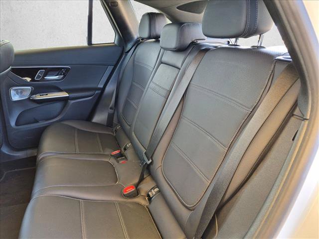 Used 2024 Mercedes-Benz GLC 300 4MATIC image 17
