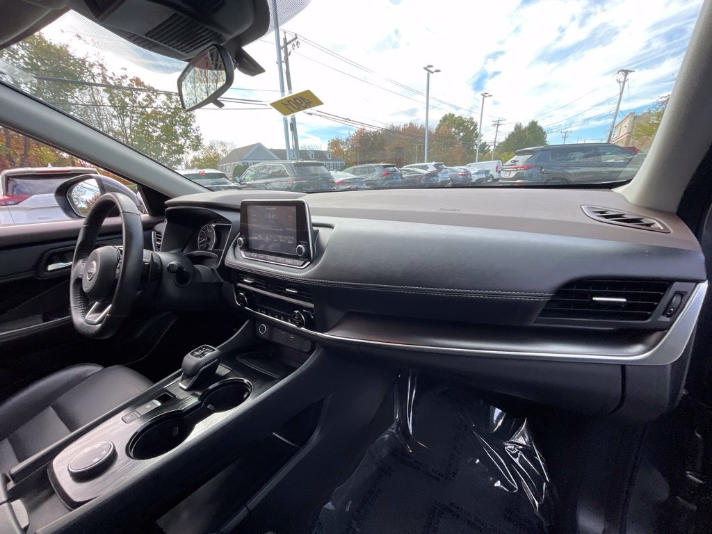 Certified 2023 Nissan Rogue SV w/ SV Premium B Package AWD/4WD image 13