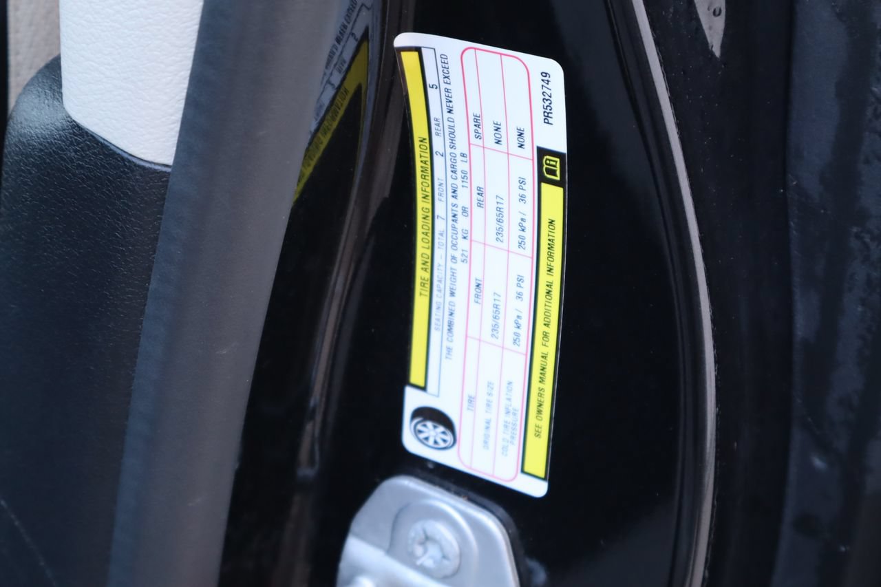 Used 2023 Chrysler Pacifica Touring-L FWD image 30