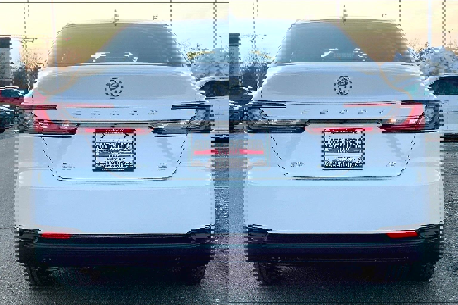 Used 2025 Toyota Camry LE image 4