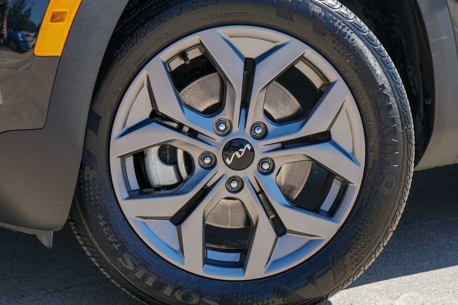 Certified 2024 Kia Seltos LX AWD/4WD image 2
