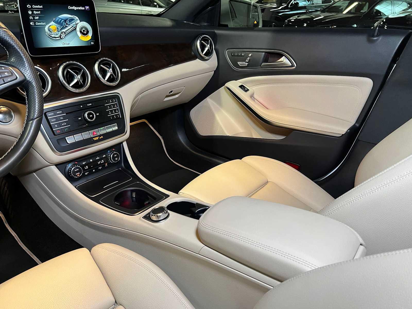Certified 2019 Mercedes-Benz CLA 250 4MATIC image 39
