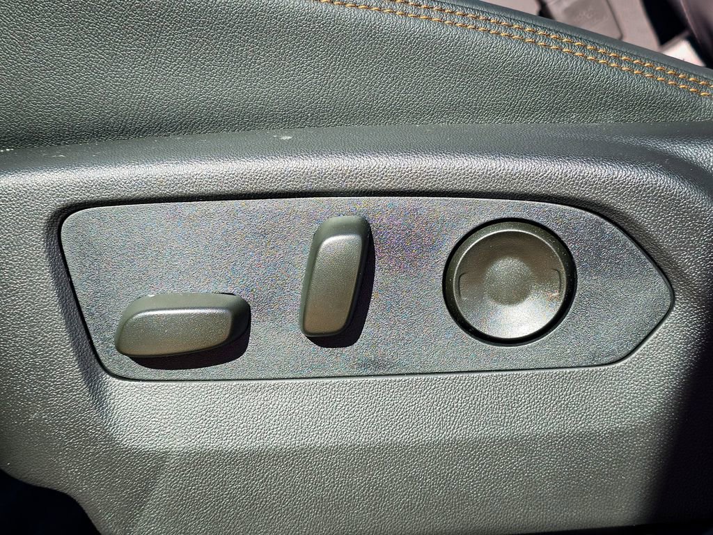 New 2026 GMC Sierra 1500 AT4 w/ AT4 Premium Package image 19