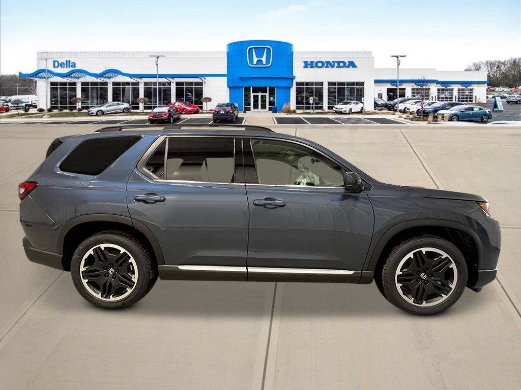 New 2026 Honda Pilot Touring image 2