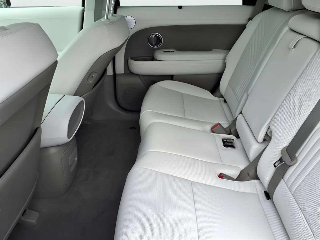 New 2026 Hyundai Palisade FWD Hybrid image 13