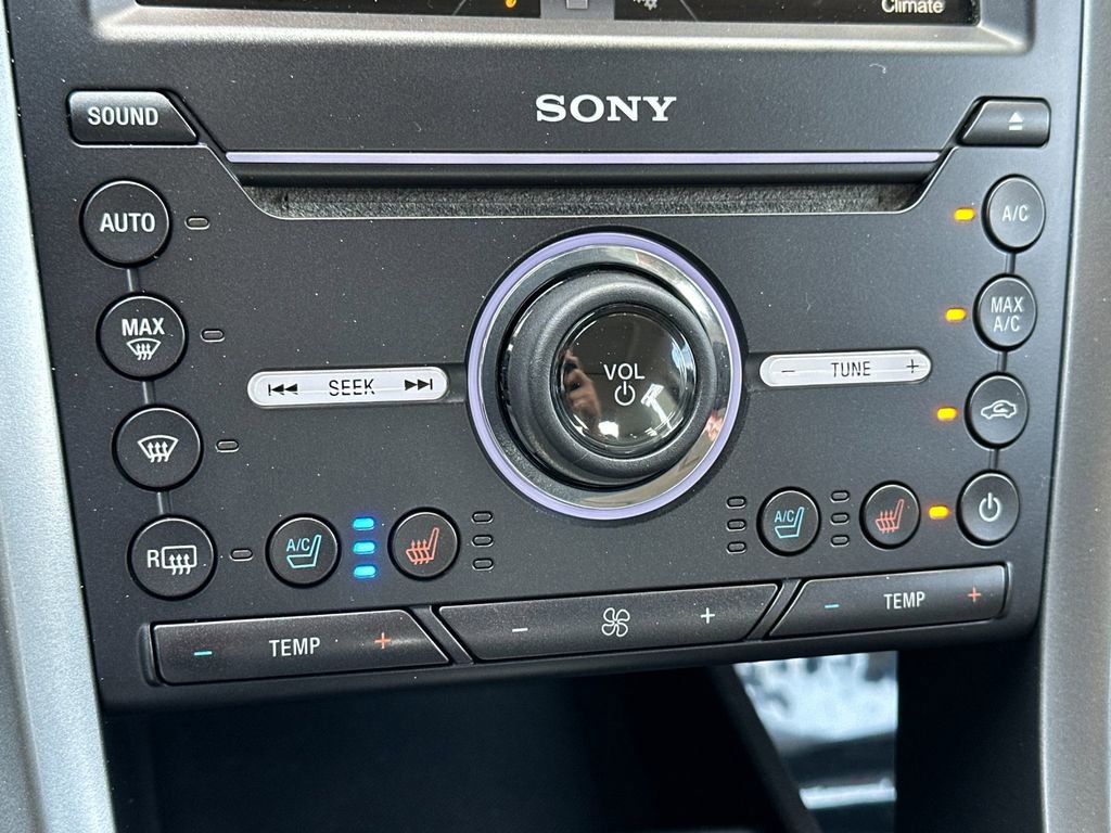 Used 2016 Ford Fusion Titanium FWD image 18