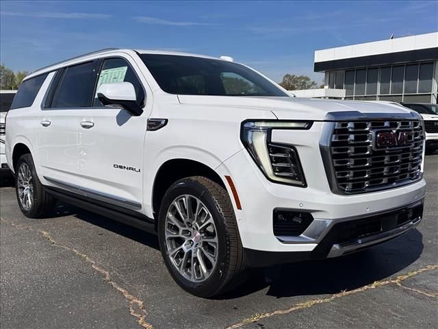New 2026 GMC Yukon XL Denali w/ Denali Reserve Package AWD/4WD image 2
