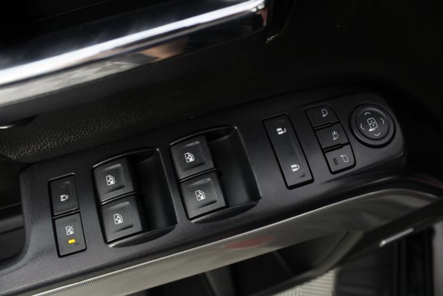 Used 2015 Chevrolet Silverado 2500 LTZ w/ LTZ Plus Package image 16