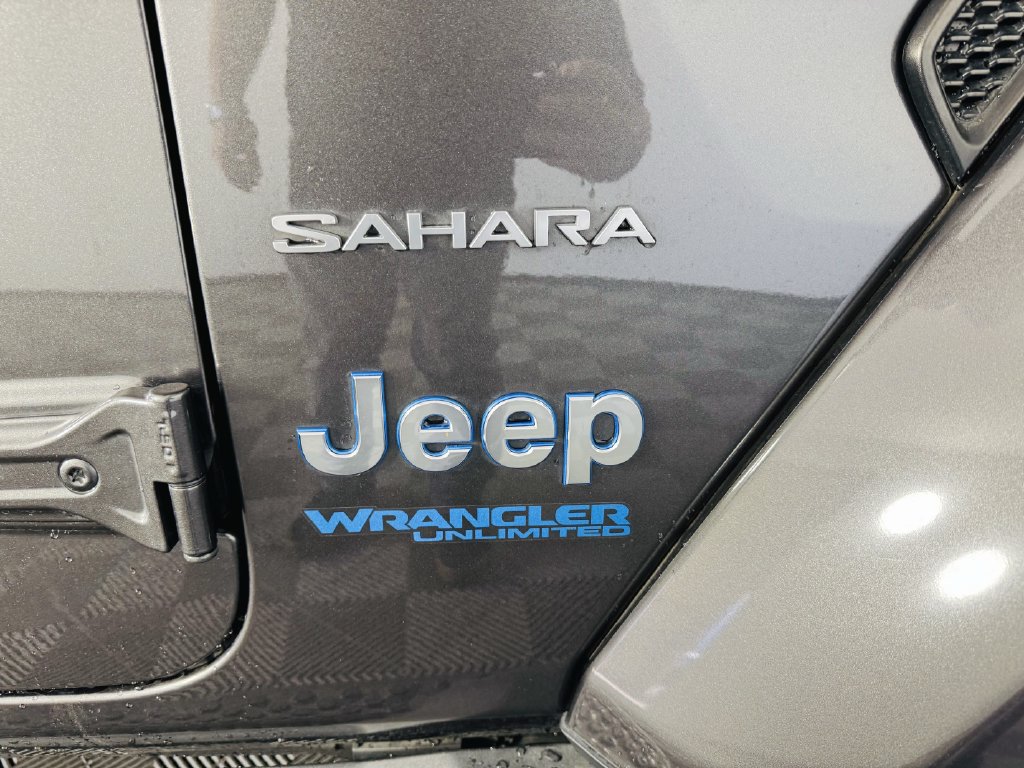 Used 2021 Jeep Wrangler Unlimited Sahara AWD/4WD image 29