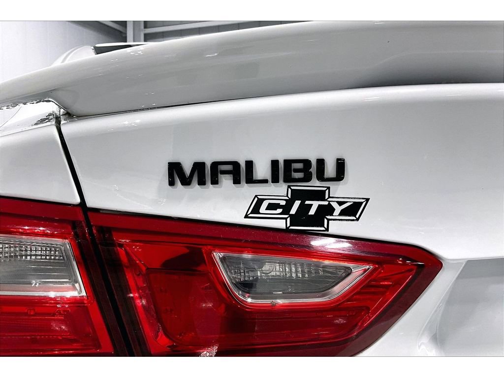 Used 2023 Chevrolet Malibu RS w/ LPO, Floor Liner Package FWD image 10