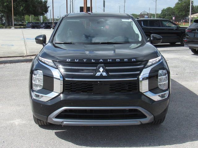 New 2025 Mitsubishi Outlander SE image 7